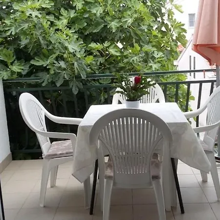 612-3 Apartment